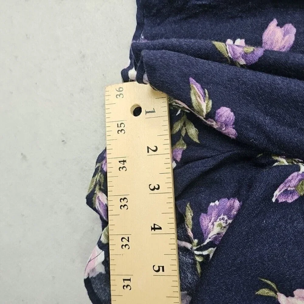 American Eagle Romper Womens XS Navy Blue Floral Viscose V-Neck Comfort Spring - Picture 9 of 12